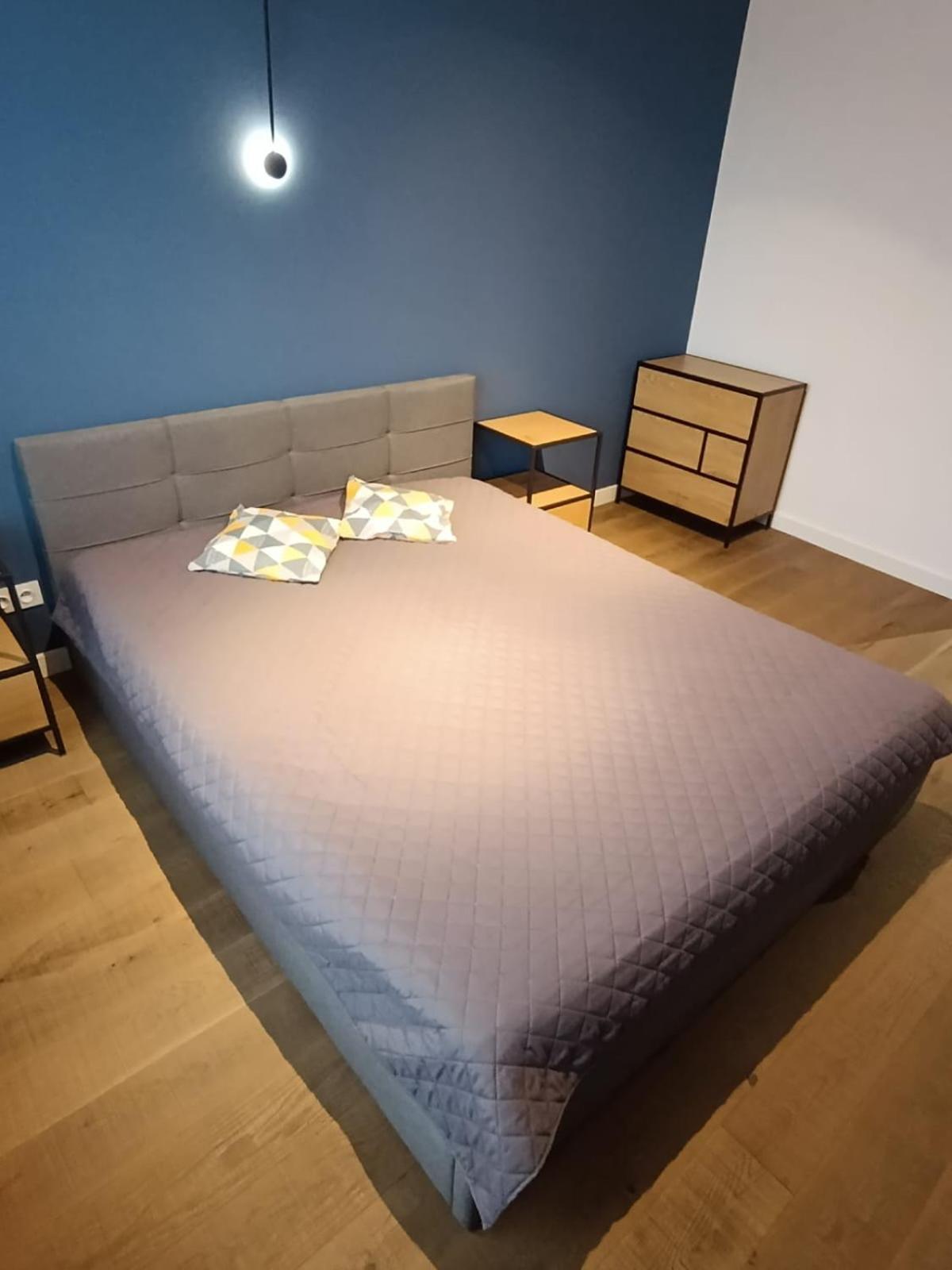 Apartament Spacious & Modern 3br-2ba