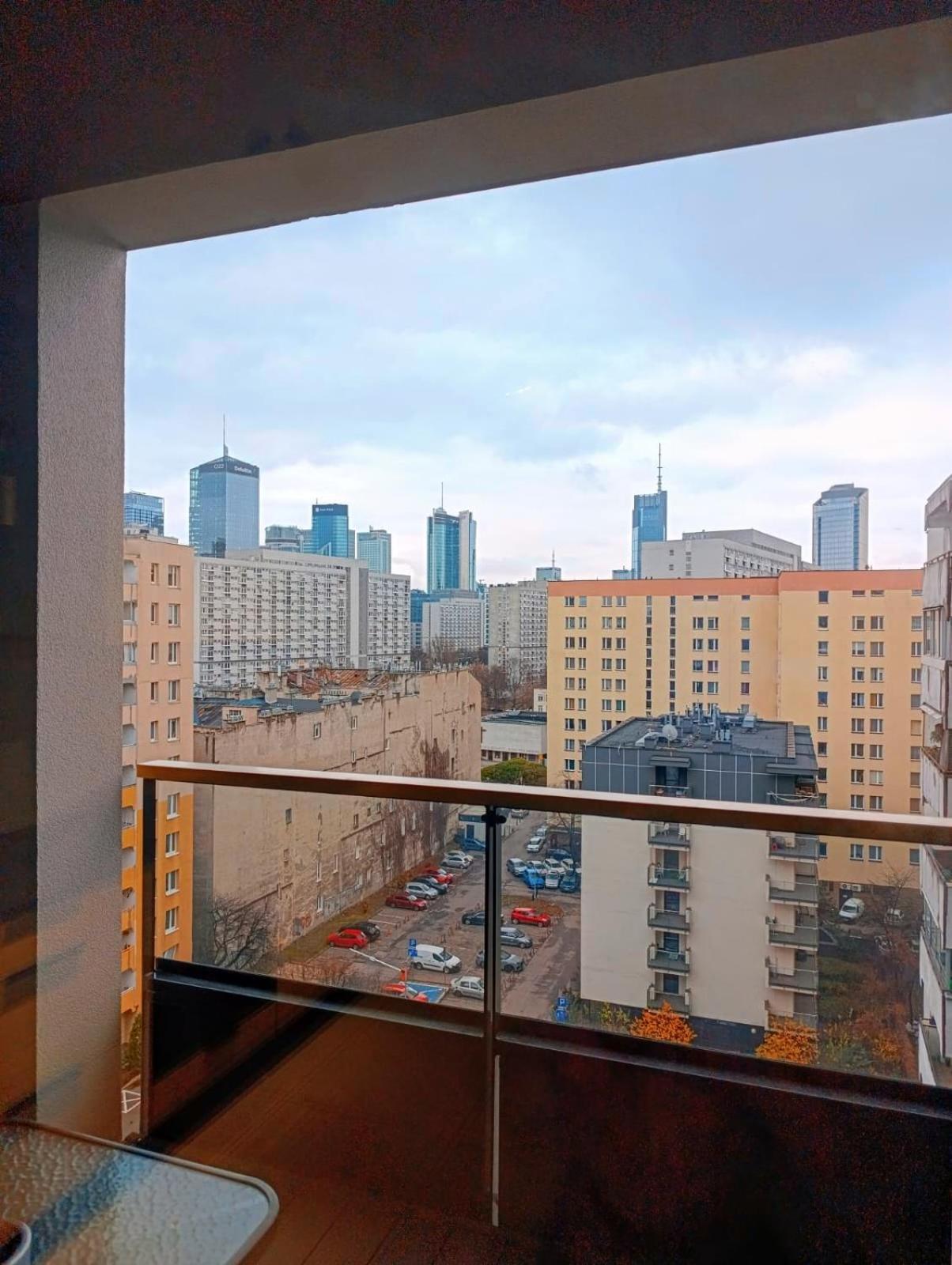 Apartament Spacious & Modern 3br-2ba